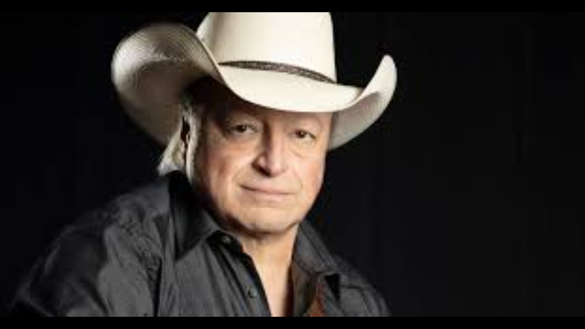 Mark Chesnutt- Outlaw Square